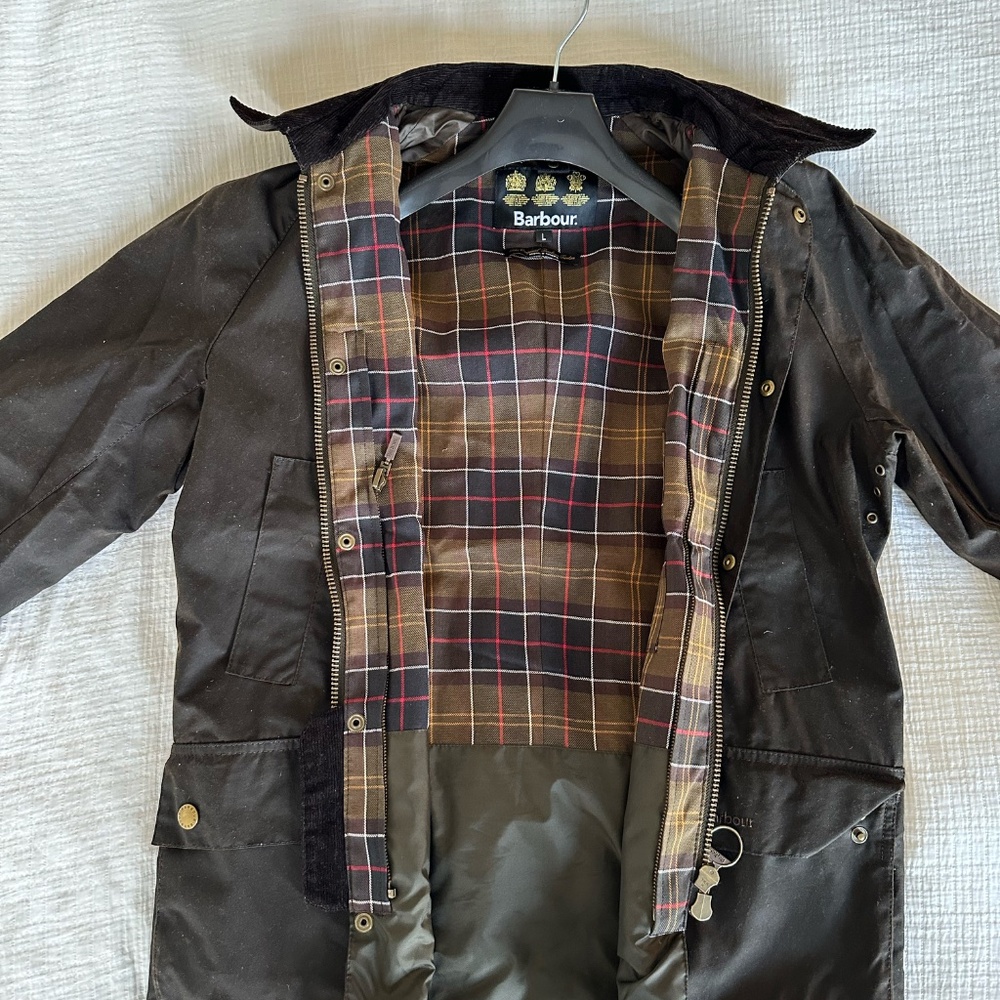 Barbour Ashby Waxed Jacket - Picture 3 of 4